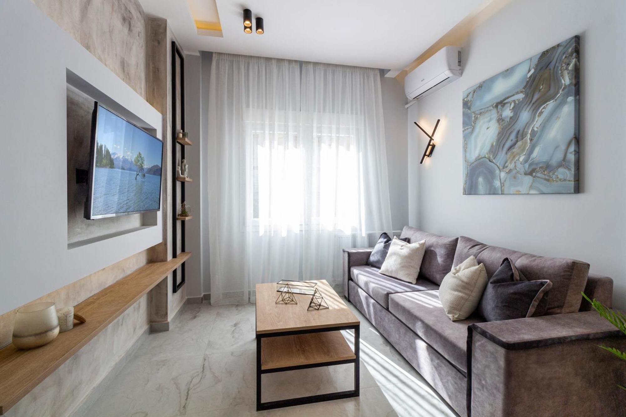 P Deluxe Suite2 * Салоники